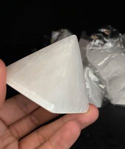 5cm Pyramid Selenites